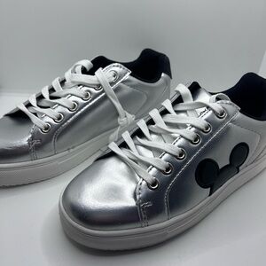 EUC Disney Mickey Mouse Silver Sneakers Character Shoes Women's 7 ALDI Exclusive